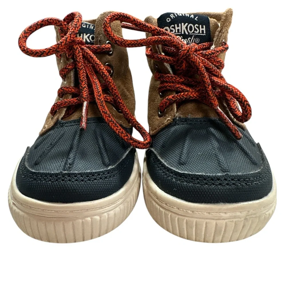 Oshkosh B’gosh Toddler Boy Lace-up Duck Boots Size 6 Used